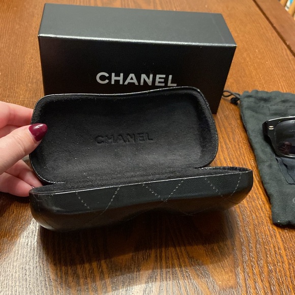 Chanel Square Sunglasses with Quilted Sides and Case Included - Picture 2 of 11